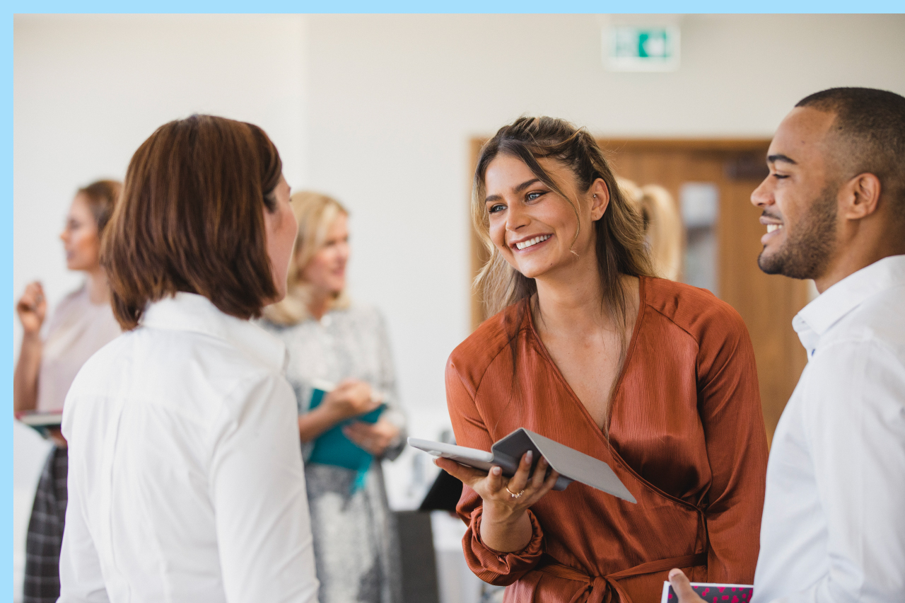 people at a networking experience